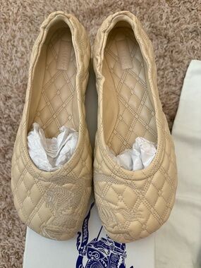 Burberry Quilted Cream Ballet Flats with Embroidered Motif
